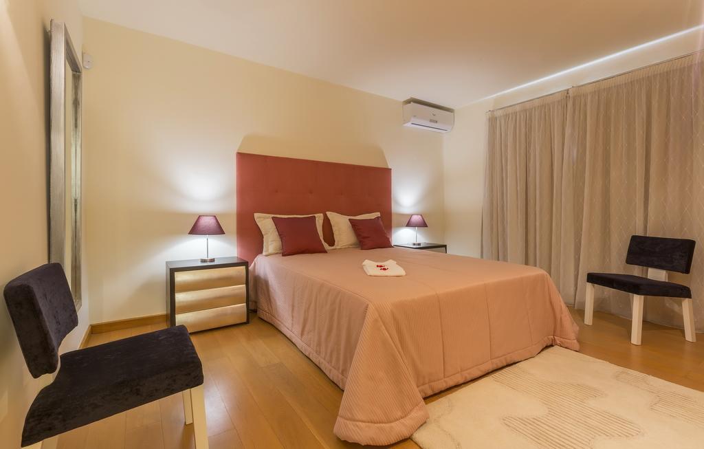 Villa Gardenia - Sea View, Wifi, Games Room Albufeira Værelse billede